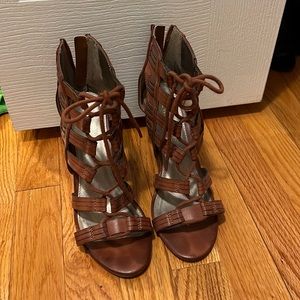 Rampage Brown Wedges